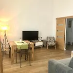 Appartement cosy avec patio en centre-ville